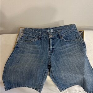 Comfortable Jean Bermuda shorts by Z Cavaricci